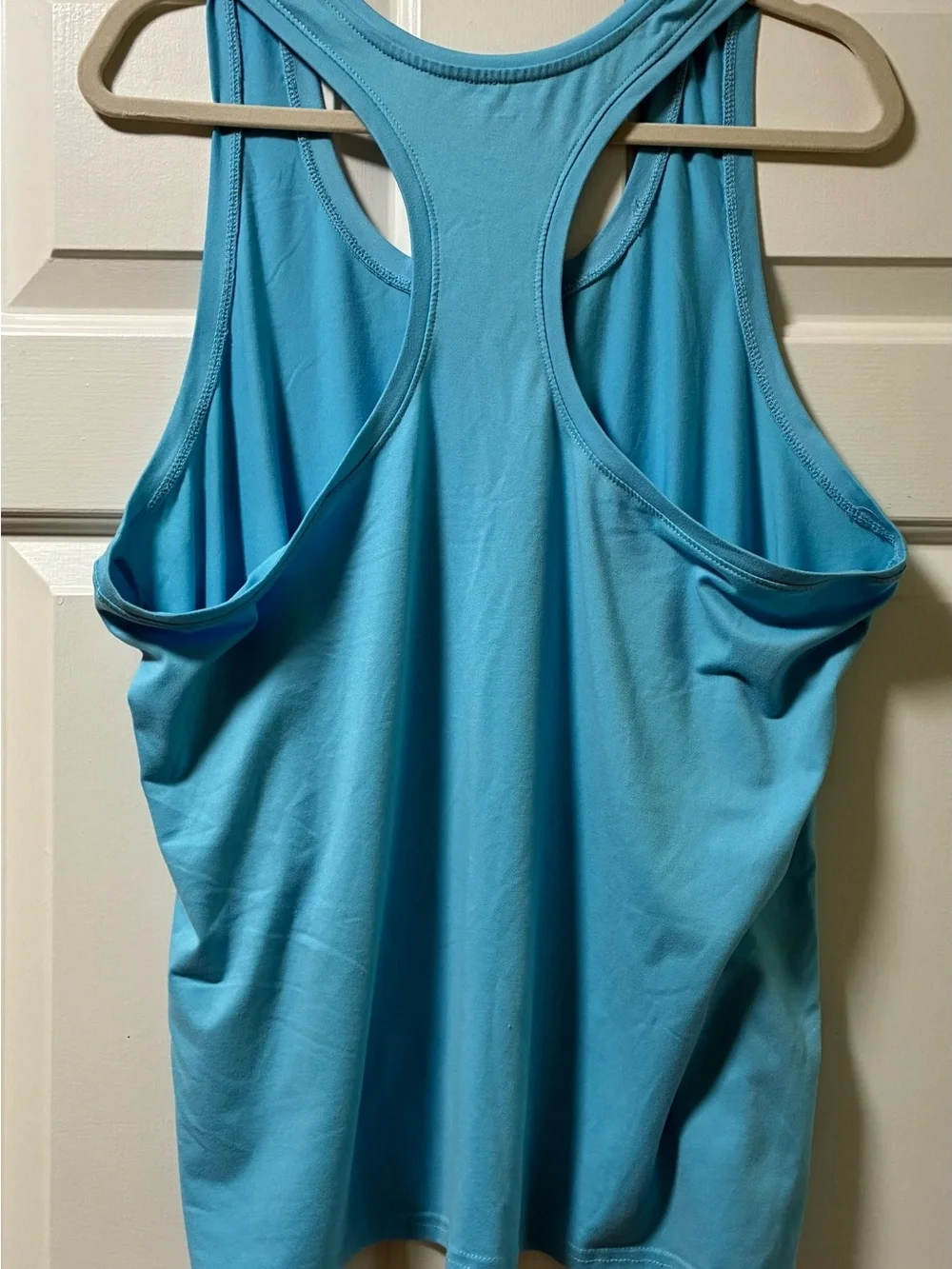 Amazon Essentials Light Blue Scoop Neck Racerback Tank - Picture 2 of 4
